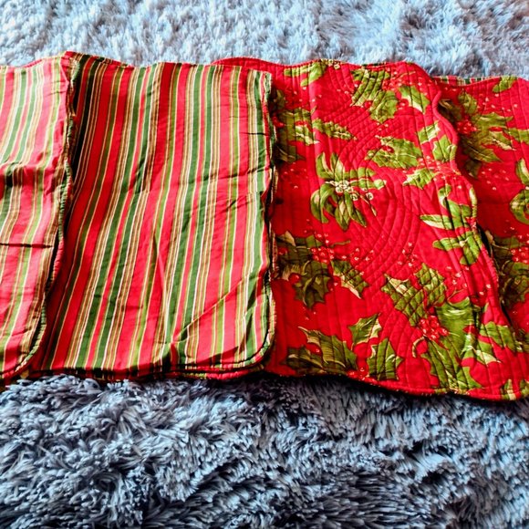 Holly Red Cotton Quilt Pillow Shams (Set Of 4) Queen Size - Picture 4 of 8